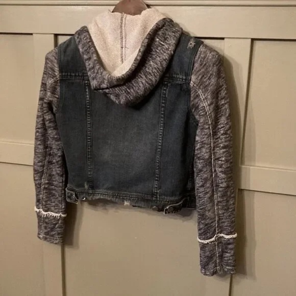 Free People Distressed Denim Jean Jacket W/ Knit Sleeves & Hood Black Size Small - Picture 8 of 11